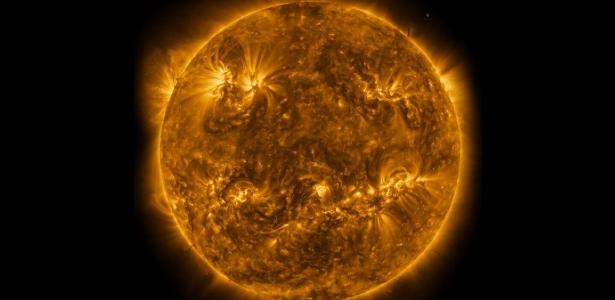 Cientistas querem fazer bateria de carro da Tesla durar mais com ajuda do Sol – 22/04/2022