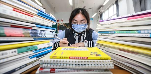 Enem chinês é tão difícil que até ameaça economia do país