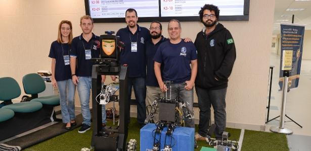 Brasileiros ganham mundial de robótica com robô-cuidador